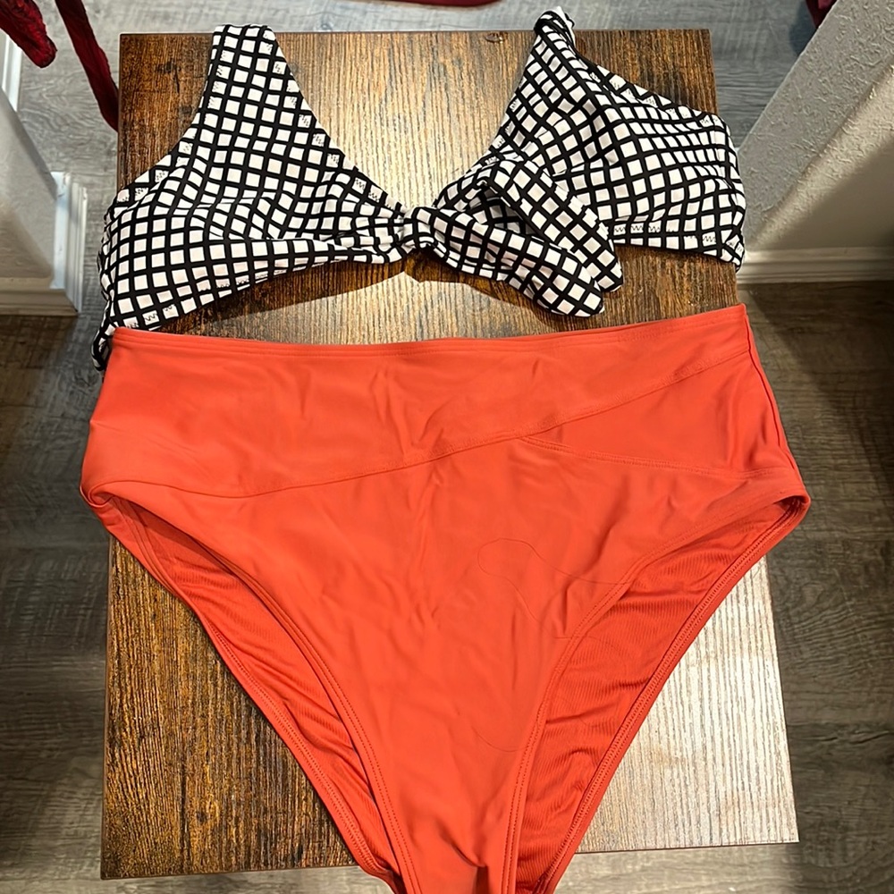 Cupshe swim suit (L). Black & white top. Burnt red bottoms